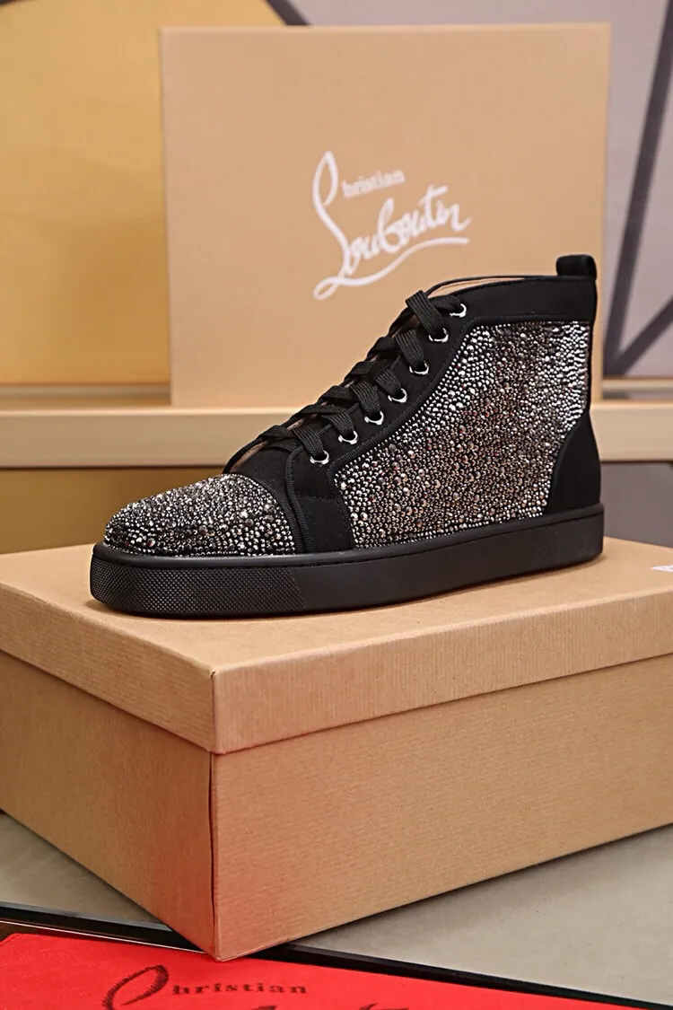 Ex-factory price 480. christian louboutin (CL red sole shoes) counter hot diamond series, high-top casual sneakers for couples 📢 📢 📢 Exclusive hot style release 🎈🎈💪 Movable latex feet 👻 Finished outsole sewing line [satisfied] 😝Female 35-40# Male 38#-46, global supply😝 [Top version]: original imported cowhide upper, top original leather lining, original molded TPU outsole, original 1:1 detail processing, original shoe last, large quantity available from stock,